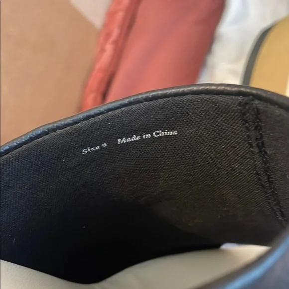 Dolce Vita Black Leather Platform Sandals - Picture 10 of 10